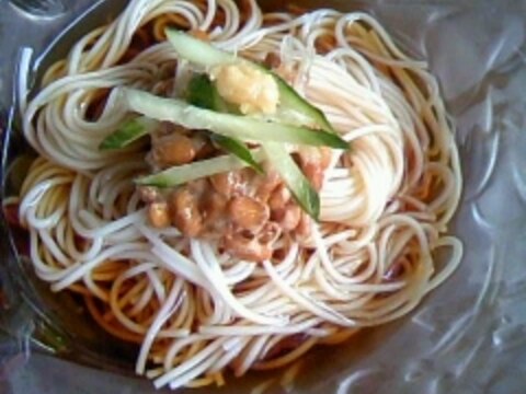 納豆のせ素麺